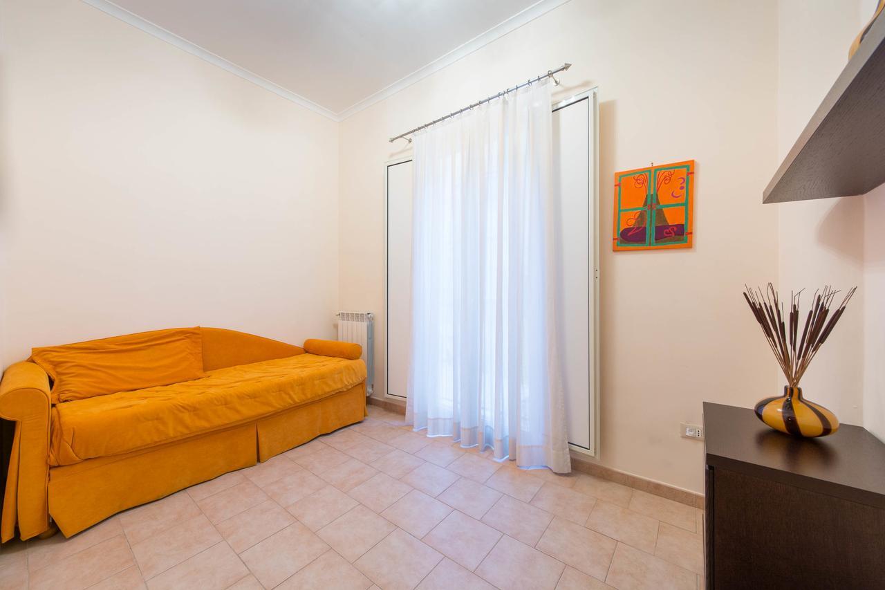 Appartement La Residenza à Naples Chambre photo